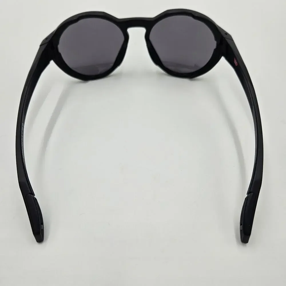Oakley Clifden Sunglasses Prizm Black Polarized Lenses Side Shields Leash Bridge